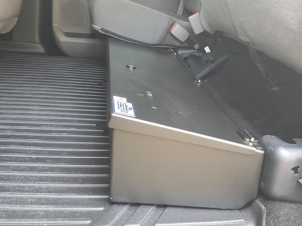 RedRock Locking Under Seat Storage Box (15-25 F-150 SuperCrew