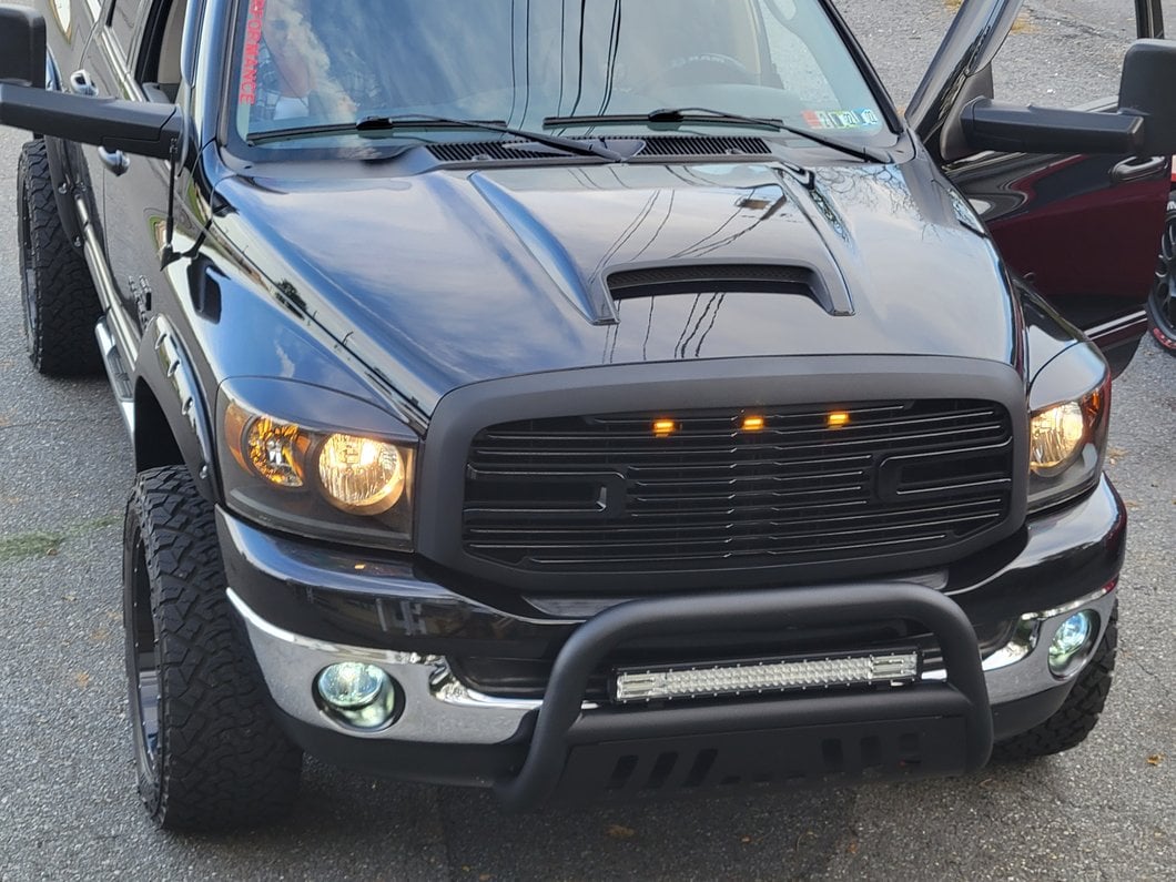 RedRock Boss Upper Replacement Grille with LED DRL; Matte Black (06-08 RAM 1500)