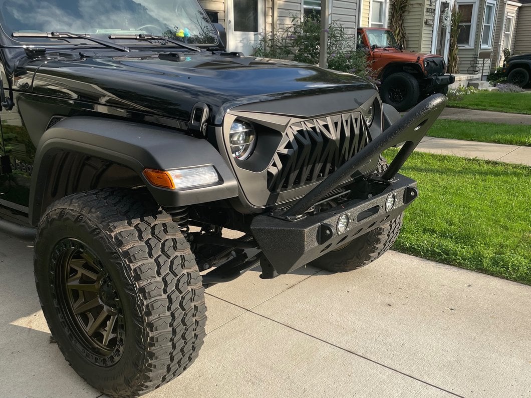 RedRock Stubby Winch Front Bumper with LED Lights and Stinger Bar (18-25 Jeep Wrangler JL)