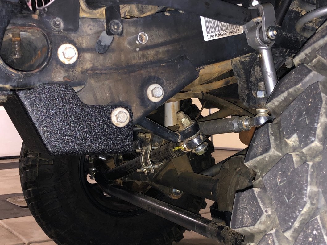 RedRock Steering Box Skid Plate Brace (97-06 Jeep Wrangler TJ)