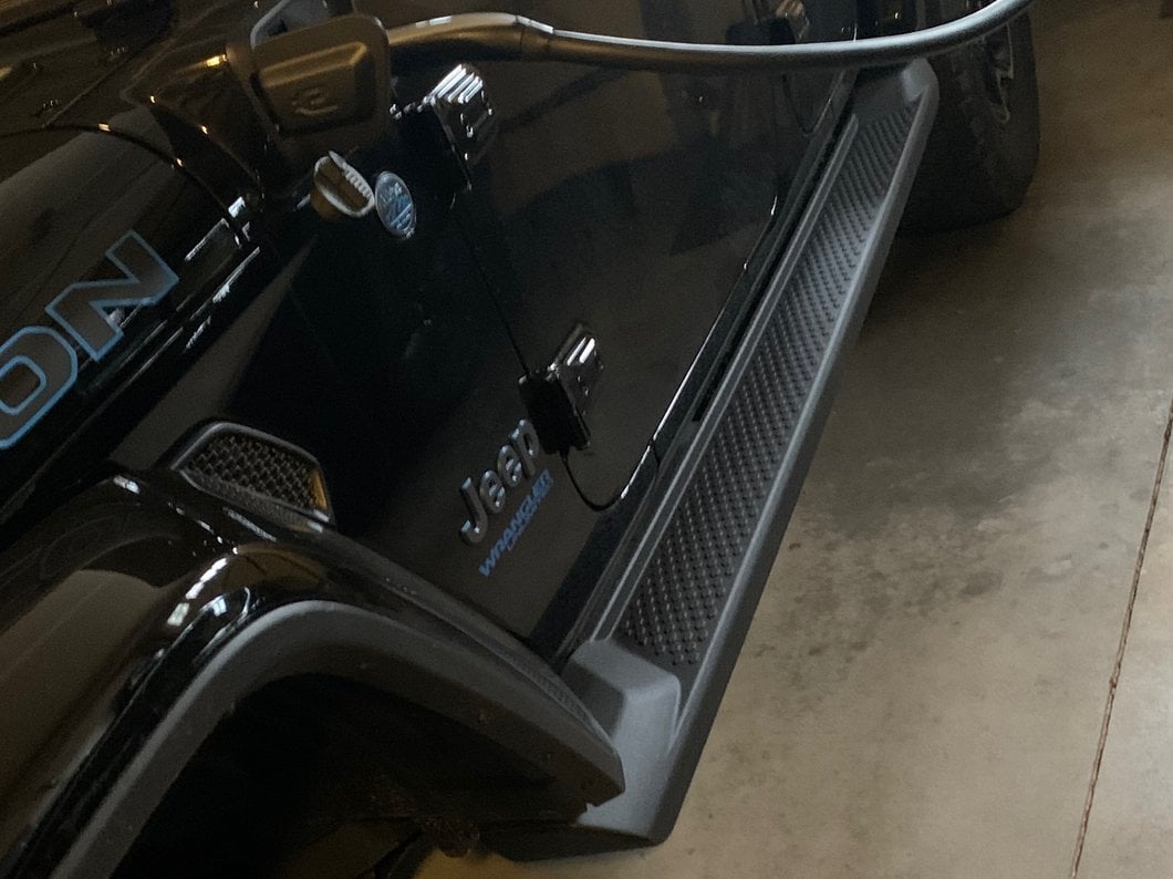 RedRock Molded ABS OE Style Side Step Bars (18-25 Jeep Wrangler JL 4-Door)