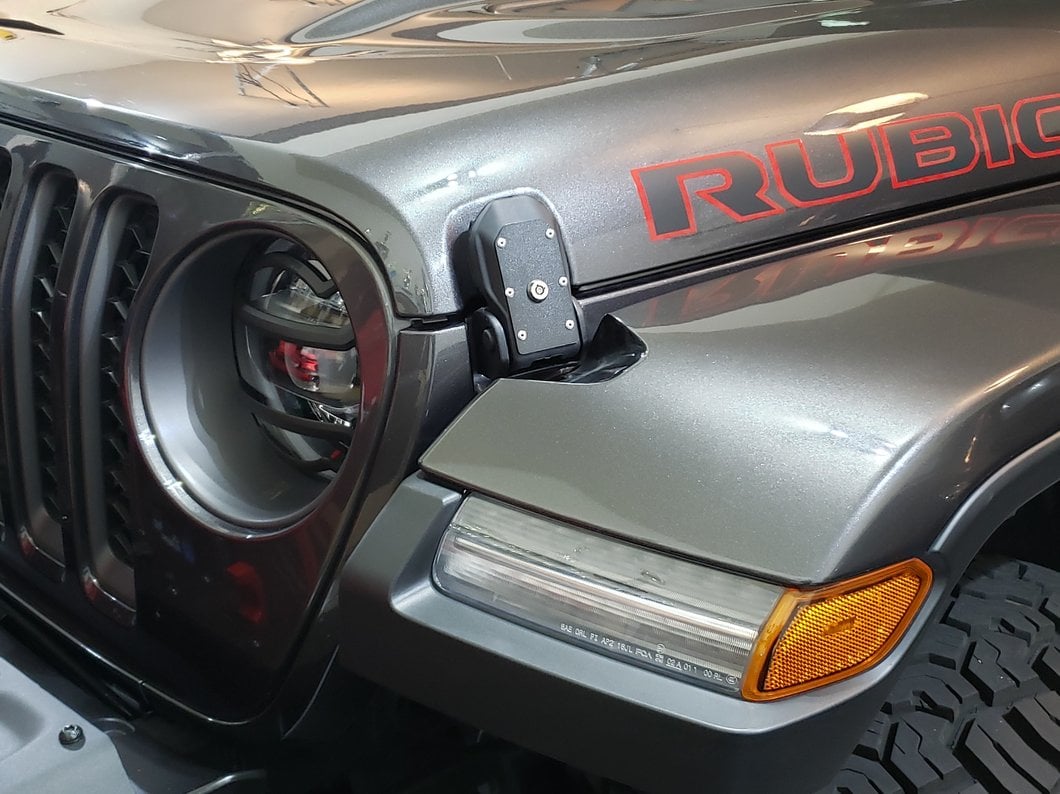 RedRock Locking Hood Catch Kit (18-25 Jeep Wrangler JL)