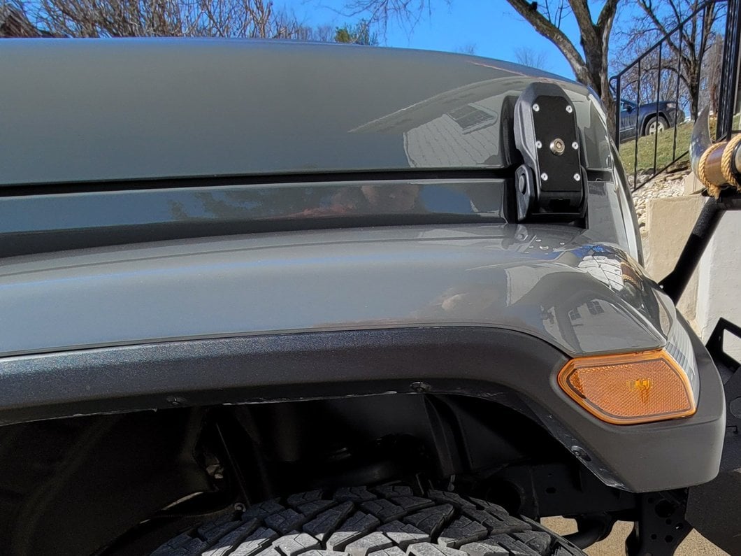 RedRock Locking Hood Catch Kit (18-25 Jeep Wrangler JL)