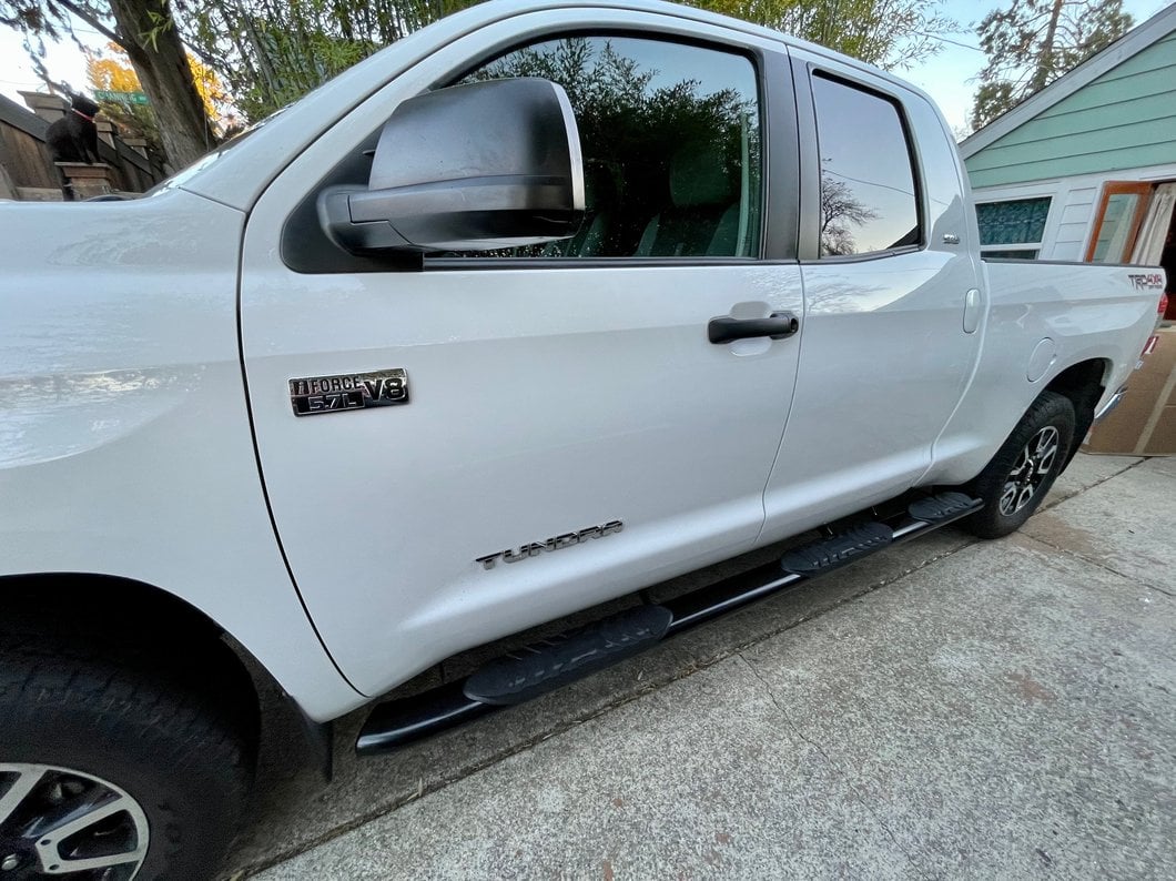 RedRock 5-Inch Oval Bent End Wheel to Wheel Side Step Bars; Black (07-21 Tundra Double Cab w/ 6-1/2-Foot Bed)