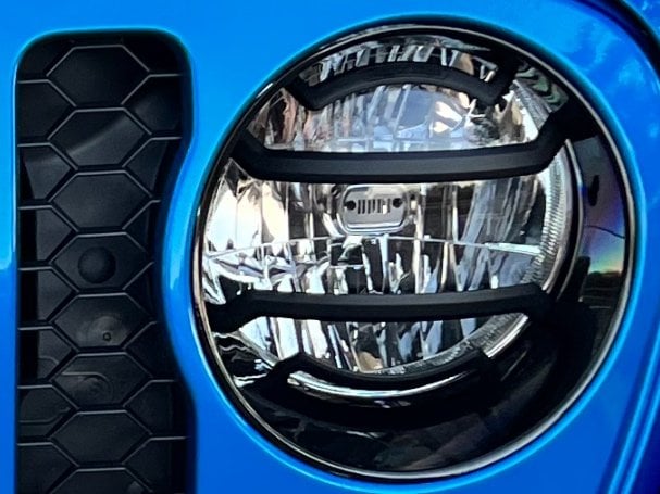 RedRock Headlight Trim; Black (20-25 Jeep Gladiator JT)