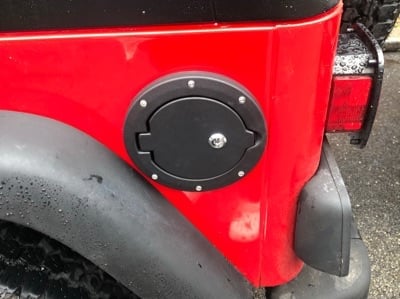 RedRock Locking Fuel Door Cover (97-06 Jeep Wrangler TJ)