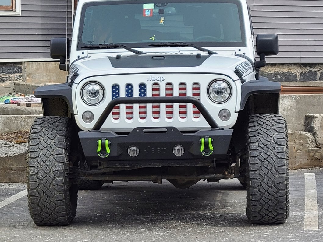 Jeep Licensed by RedRock Stubby Front Winch Bumper with Jeep Logo (07-18 Jeep Wrangler JK)