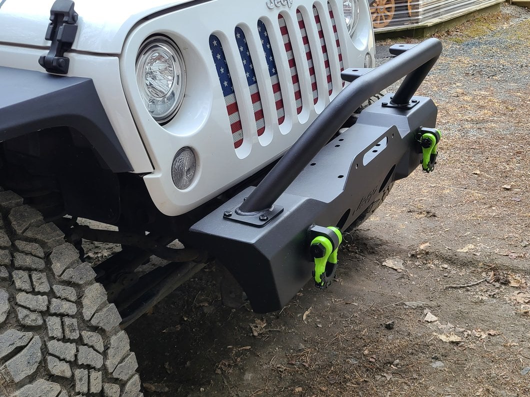 Jeep Licensed by RedRock Stubby Front Winch Bumper with Jeep Logo (07-18 Jeep Wrangler JK)