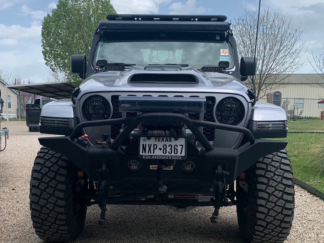 RedRock Headlight Trim; Black (20-25 Jeep Gladiator JT)