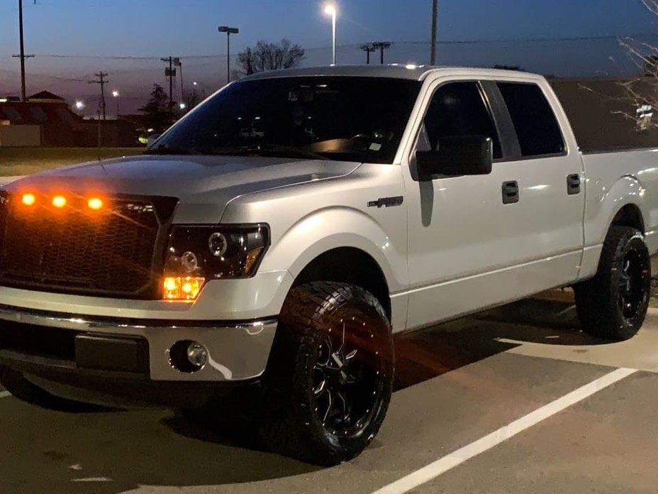 RedRock Upper Replacement Grille with LED Lighting; Matte Black (09-14 F-150, Excluding Raptor)