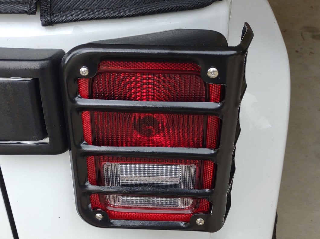RedRock Tail Light Guards; Matte Black (07-18 Jeep Wrangler JK)