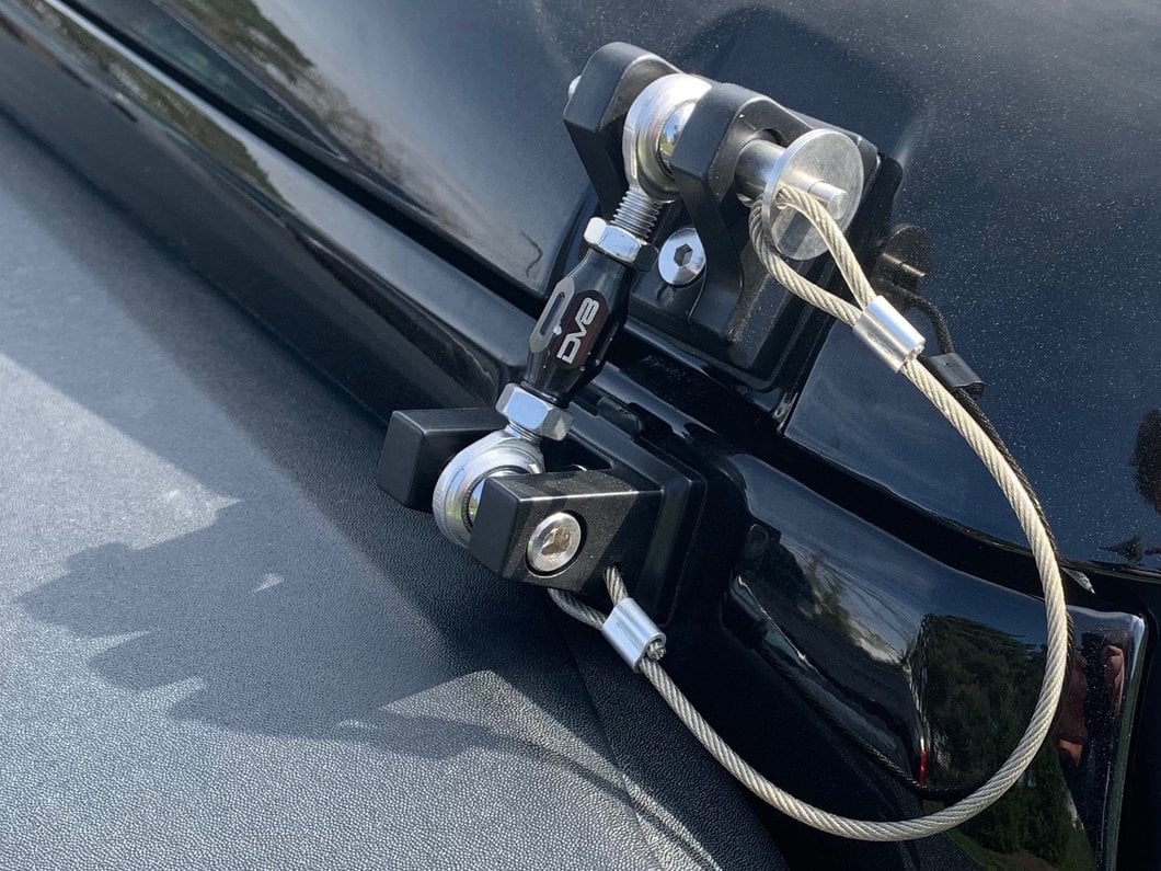 RedRock Hood Catch Kit; Black Aluminum (07-18 Jeep Wrangler JK)