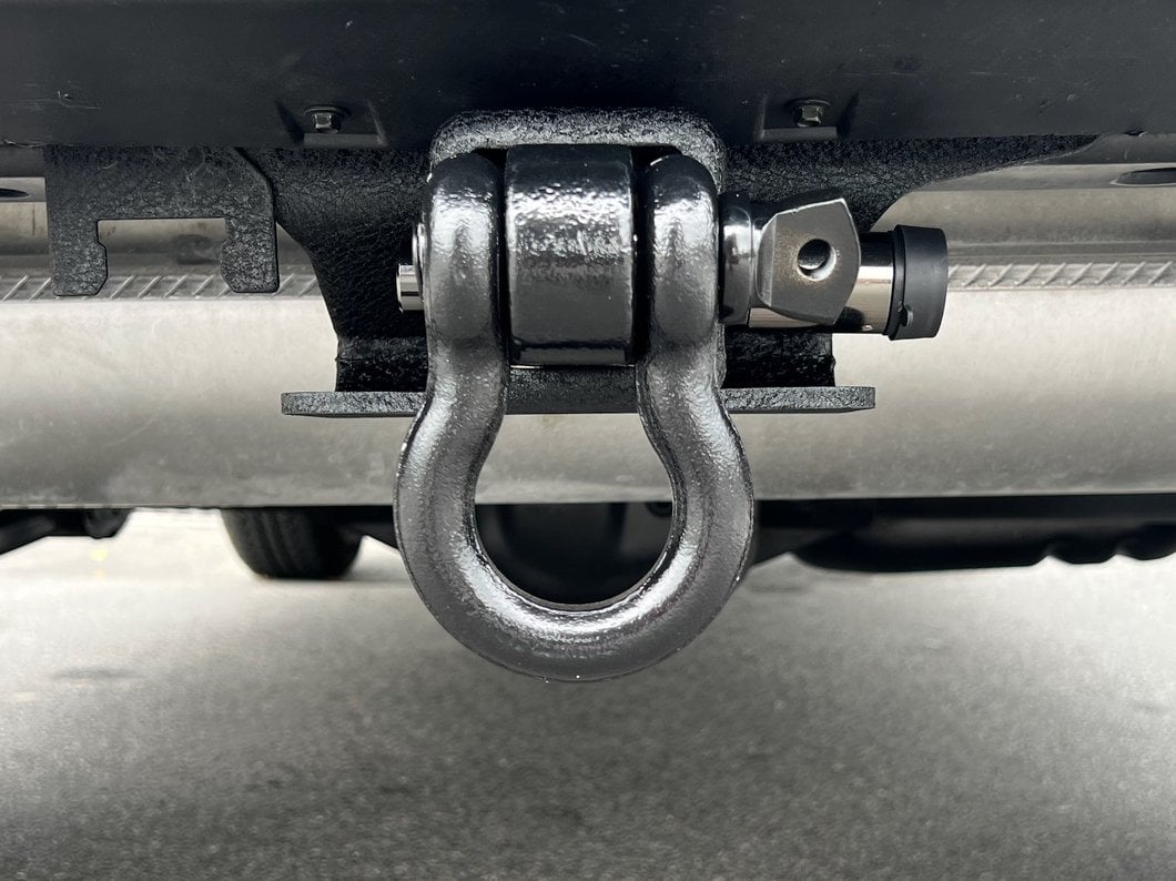 RedRock 2-Inch Receiver Hitch D-Ring Shackle Assembly (Universal; Some Adaptation May Be Required)