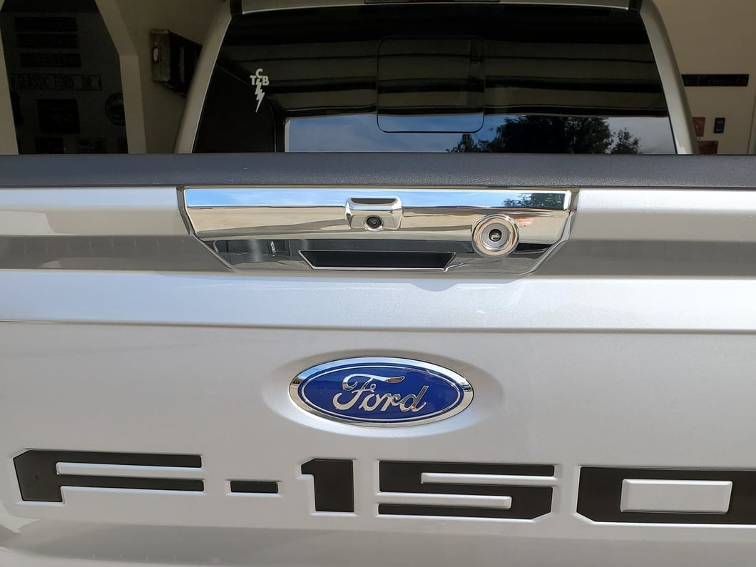 RedRock Tailgate Handle Cover; Chrome (21-25 F-150 w/ Power Fold-Down Tailgate)