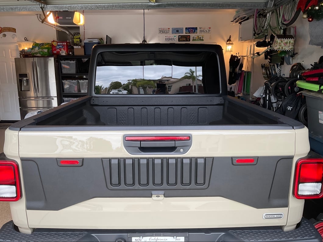 RedRock Tailgate Trim Panel (20-25 Jeep Gladiator JT)