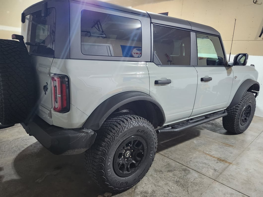 RedRock Side Armor with Step Pads; Textured Black (21-25 Bronco 4-Door)