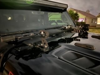 RedRock HiLift Jack Hood Mount Kit (20-25 Jeep Gladiator JT, Excluding Mojave)