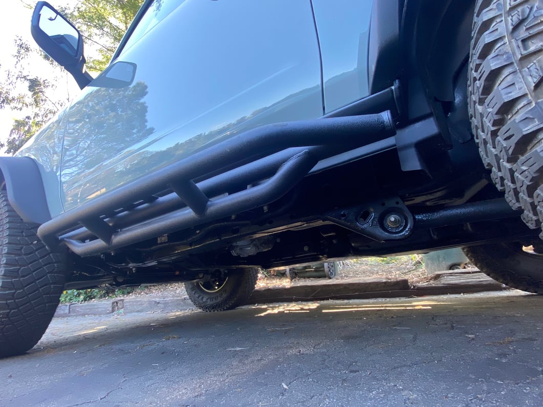 RedRock Side Armor with Step Pads (21-25 Bronco 2-Door)