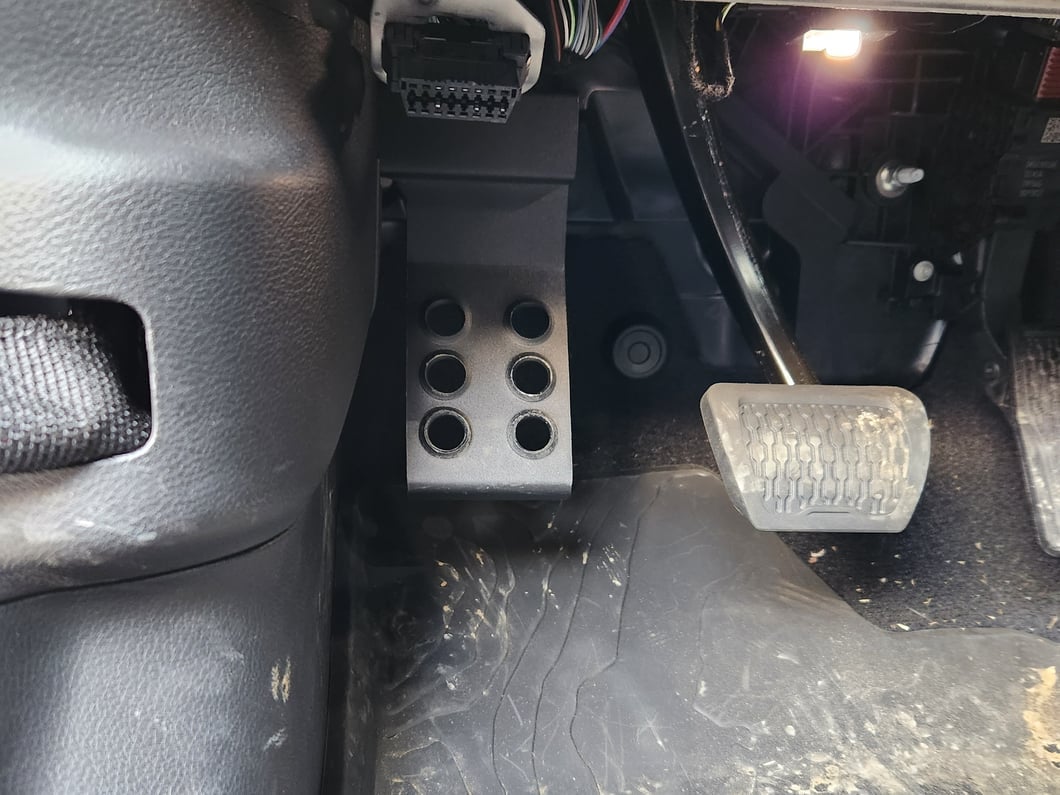 RedRock Foot Rest Kick Panel (20-23 Jeep Gladiator JT)