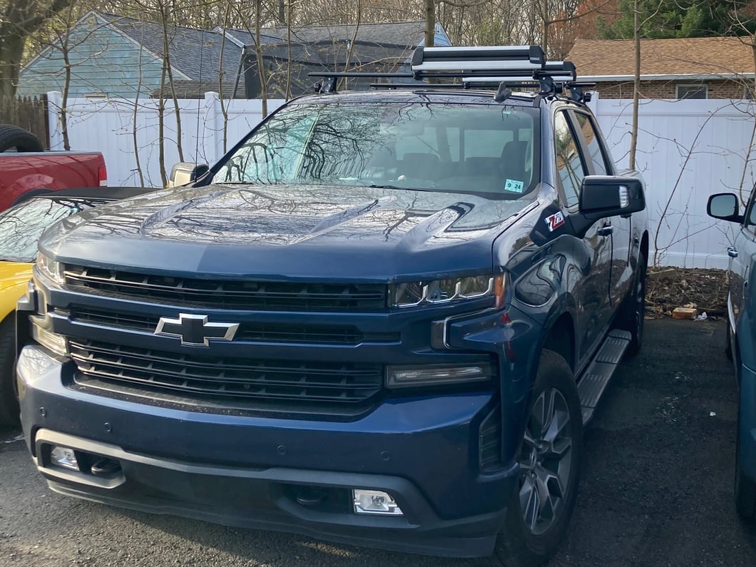 RedRock Cross Bar Roof Rack; Black; 60-Inch (14-25 Silverado 1500)