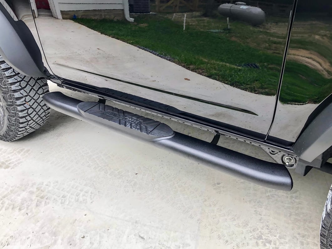 RedRock 5-Inch Oval Bent End Side Step Bars; Black (21-25 Bronco 2-Door)