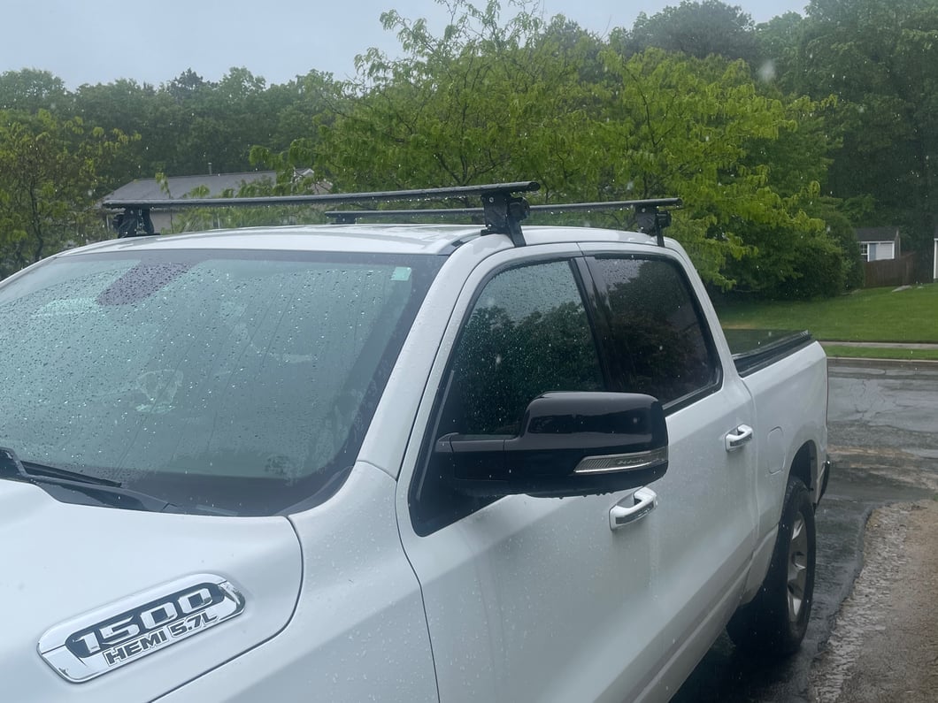 RedRock Cross Bar Roof Rack; Black; 60-Inch (13-25 RAM 1500)