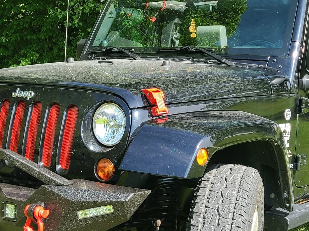 RedRock Old Glory Billet Hood Catch Kit; Red (07-25 Jeep Wrangler JK & JL)