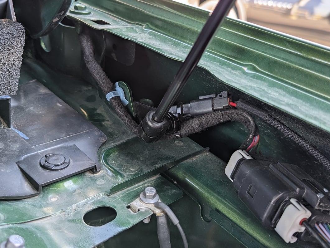 RedRock Hood Lift Supports (21-25 Bronco)