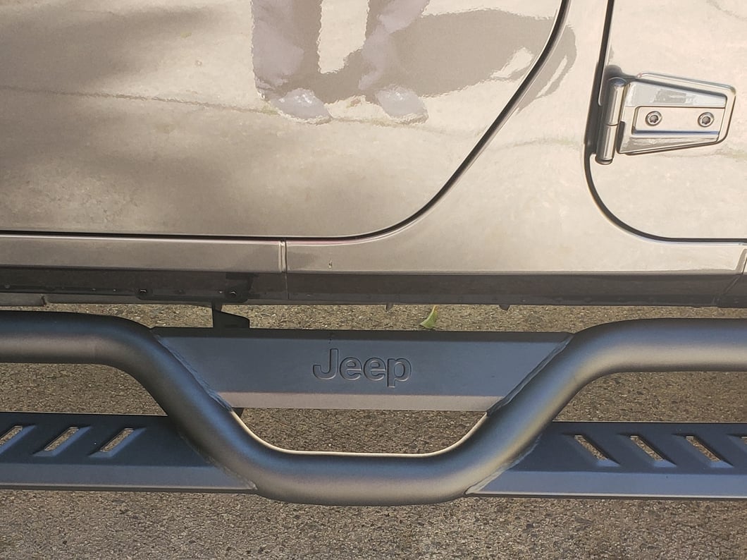 Jeep Licensed by RedRock HD Drop Side Step Bars with Jeep Logo (07-18 Jeep Wrangler JK 4-Door)