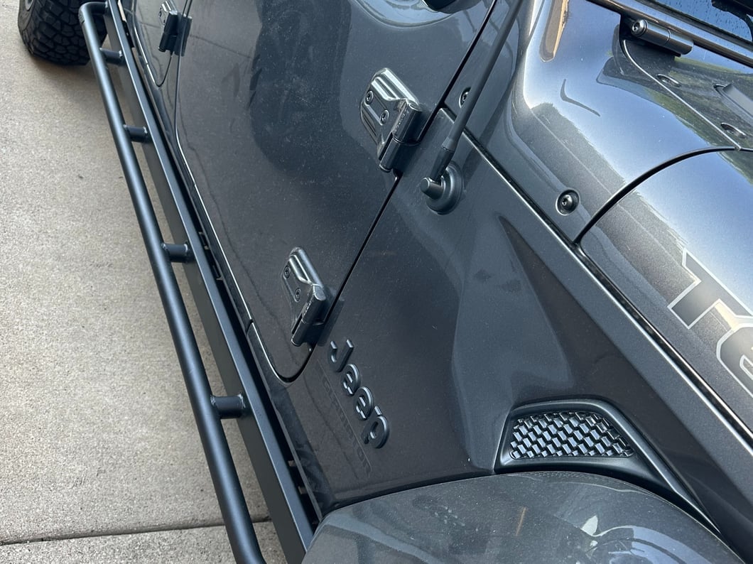 Jeep Licensed by RedRock Enhanced Rubi Rails with Jeep Logo; Textured Black (20-25 Jeep Gladiator JT)