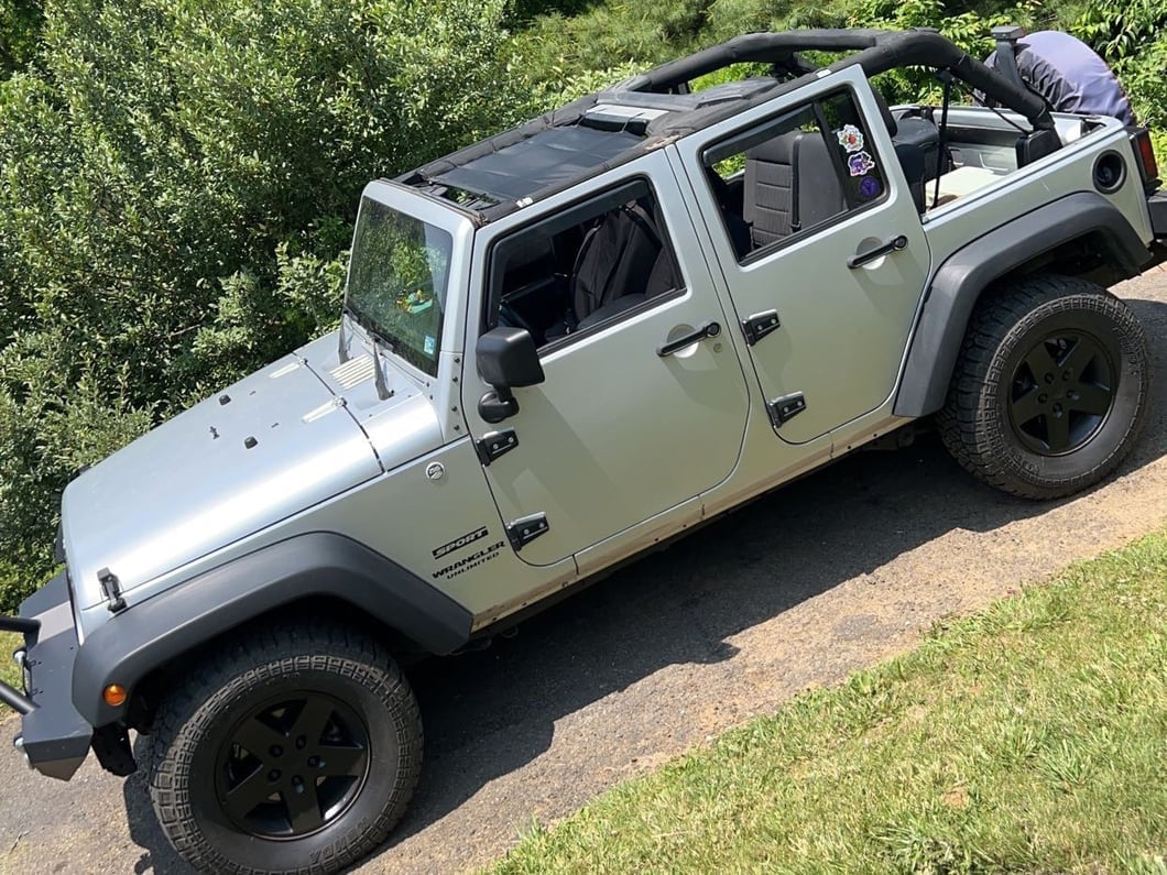RedRock Mesh Sun Shade; Front; Black (07-18 Jeep Wrangler JK)