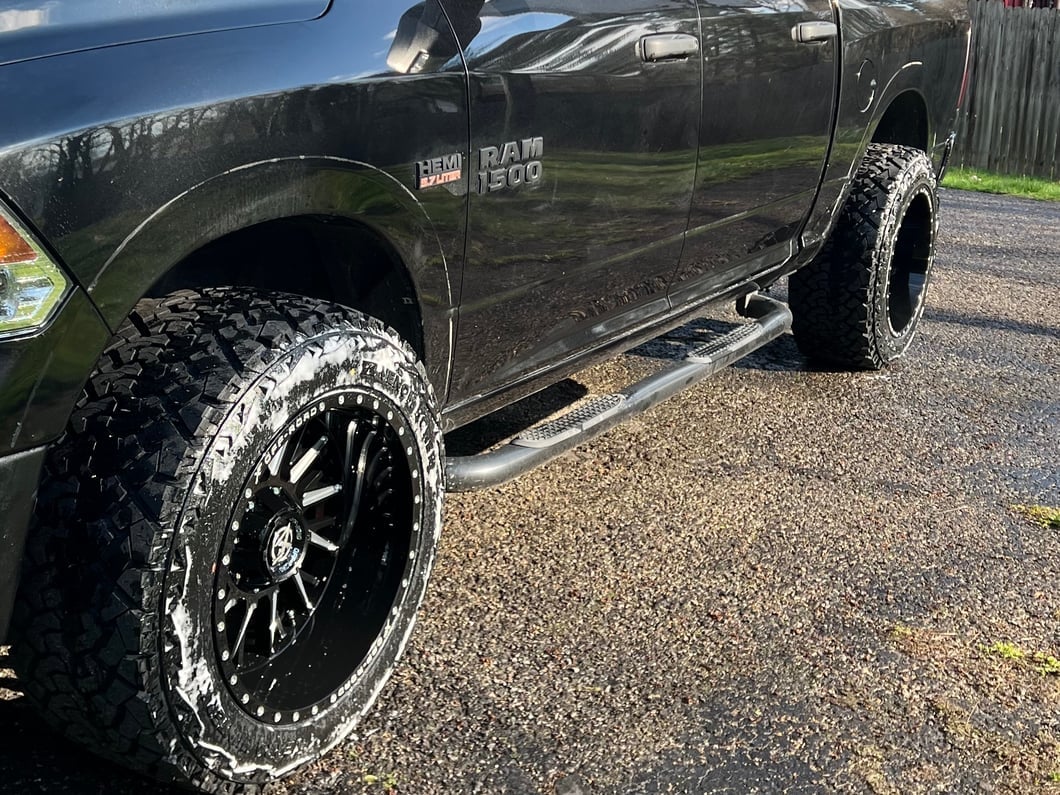 RedRock Replacement Fender Flare Hardware Kit for R111280 Only (09-18 RAM 1500, Excluding Rebel)