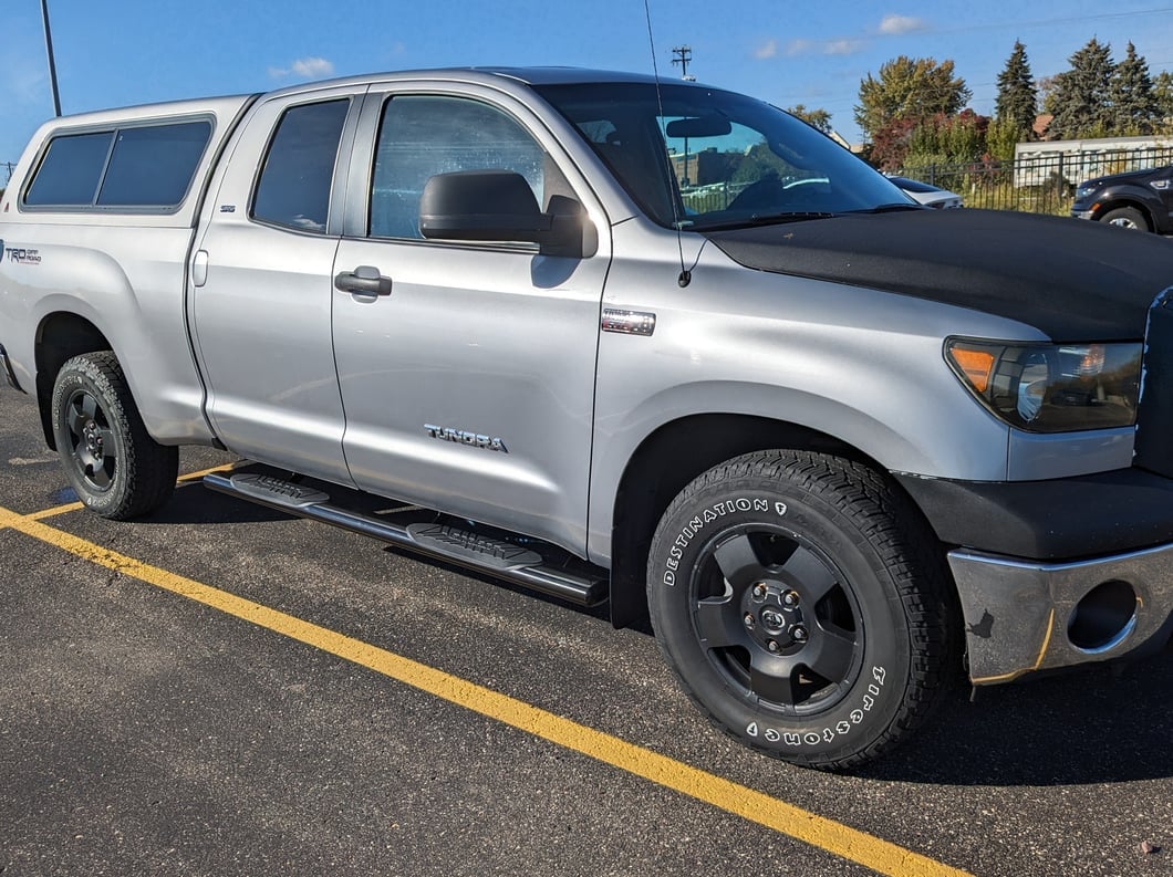 RedRock 5-Inch Oval Straight End Side Step Bars; Black (07-21 Tundra Double Cab)