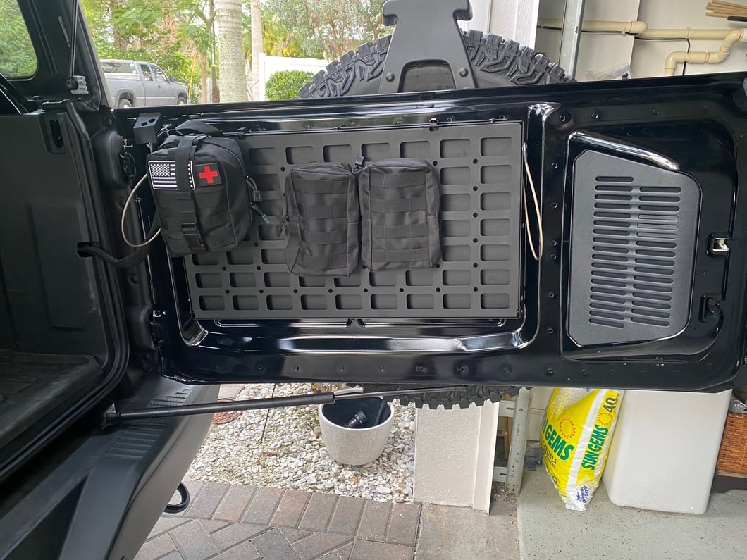 RedRock Tailgate Table (21-25 Bronco)