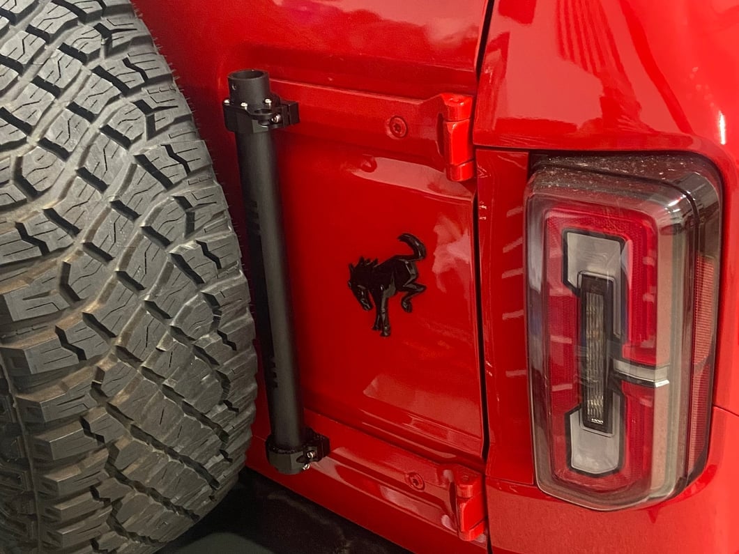 RedRock Tailgate Hinge Flag Pole Bracket (21-25 Bronco)