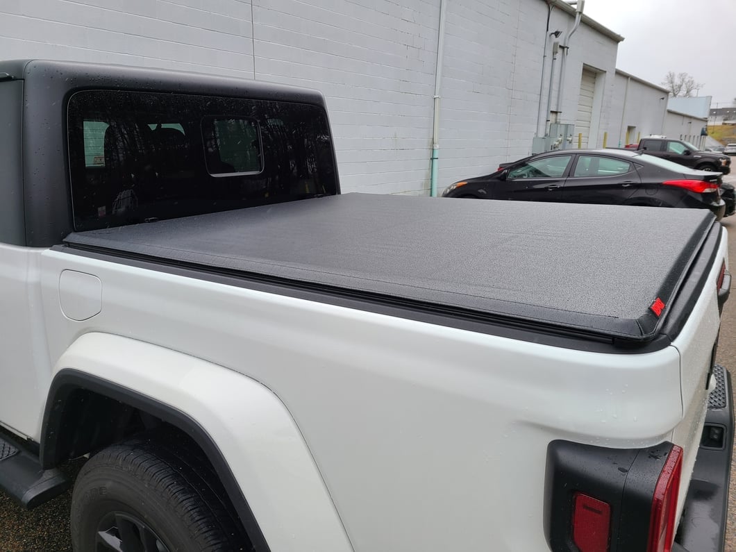 RedRock Soft Roll-Up Tonneau Cover (20-25 Jeep Gladiator JT)