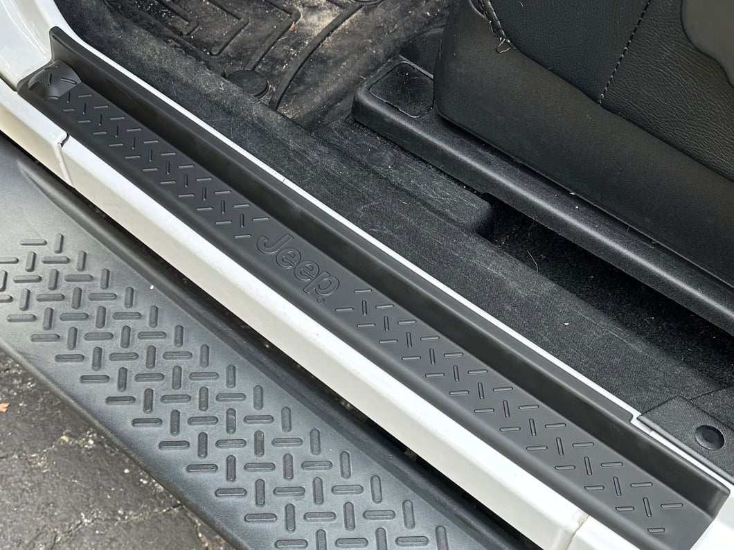 Jeep Licensed by RedRock Door Entry Guards with Jeep Logo (07-18 Jeep Wrangler JK 2-Door)