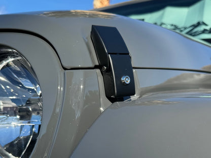 RedRock Locking Hood Catch Kit (20-25 Jeep Gladiator JT)