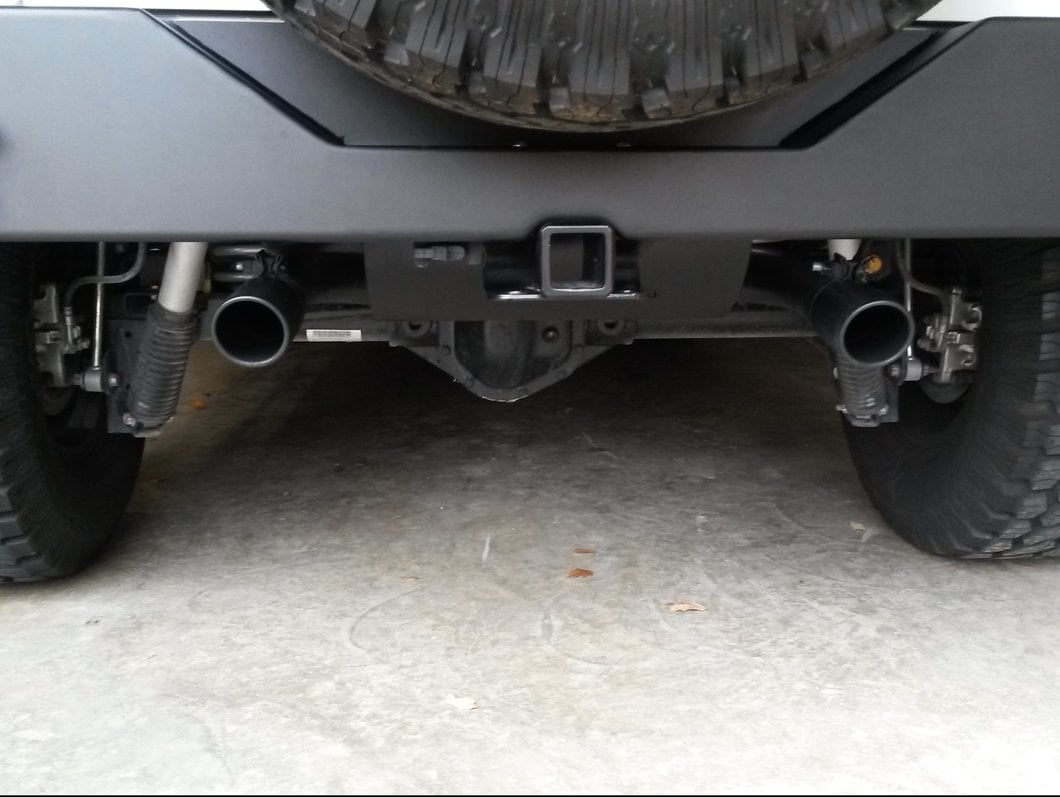 RedRock Dual Outlet Axle-Back Exhaust with Black Tips (07-18 Jeep Wrangler JK)