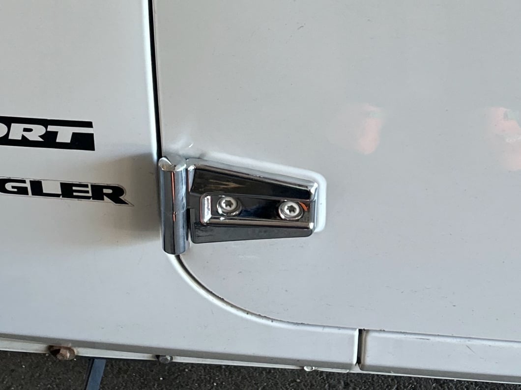 RedRock Door Hinge Covers; Chrome (07-18 Jeep Wrangler JK
