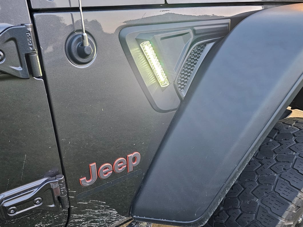 RedRock Fender Vent Lights (20-25 Jeep Gladiator JT)