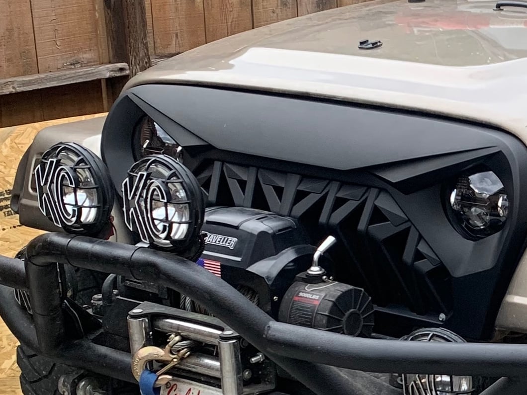 RedRock Shark Grille; Matte Black (97-06 Jeep Wrangler TJ)