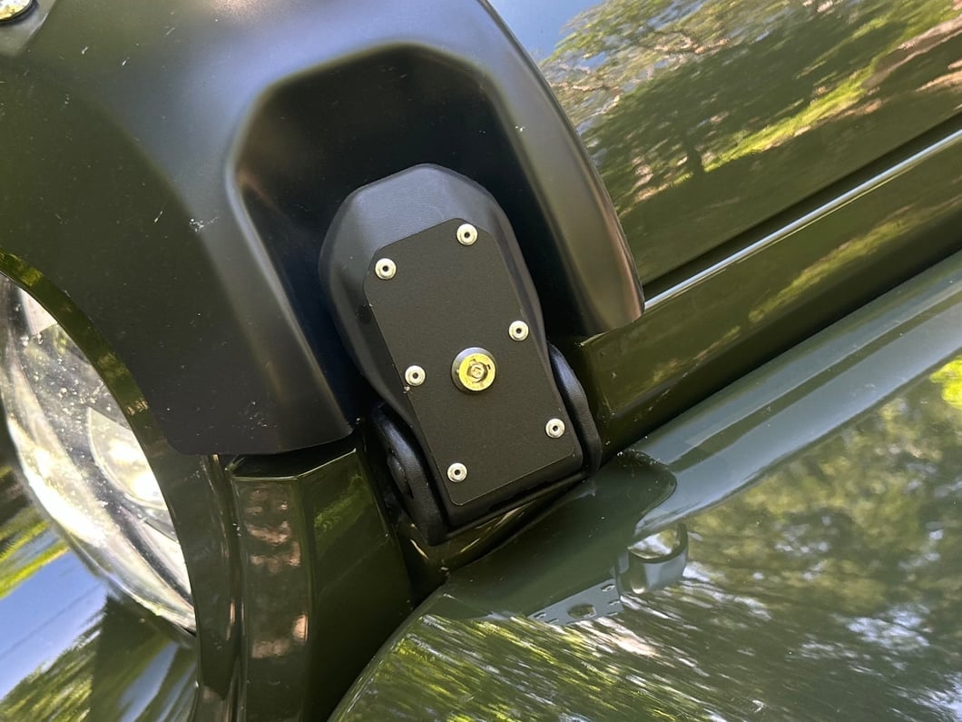 RedRock Locking Hood Catch Kit (20-25 Jeep Gladiator JT)