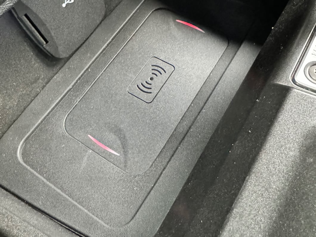 RedRock Center Console Wireless Charging Dock (21-25 Bronco)