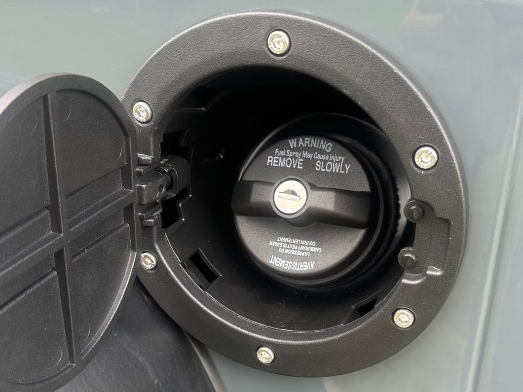 RedRock Locking Gas Cap (87-25 Jeep Wrangler YJ, TJ, JK & JL