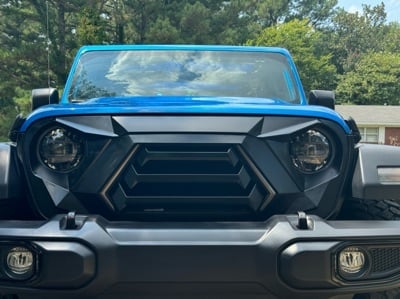RedRock Goliath Grille with LED DRL and Turn Signals (18-25 Jeep Wrangler JL w/o TrailCam)