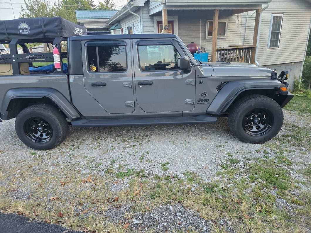RedRock Fender Flare Extensions (20-25 Jeep Gladiator JT, Excluding Launch Edition, Mojave & Rubicon)