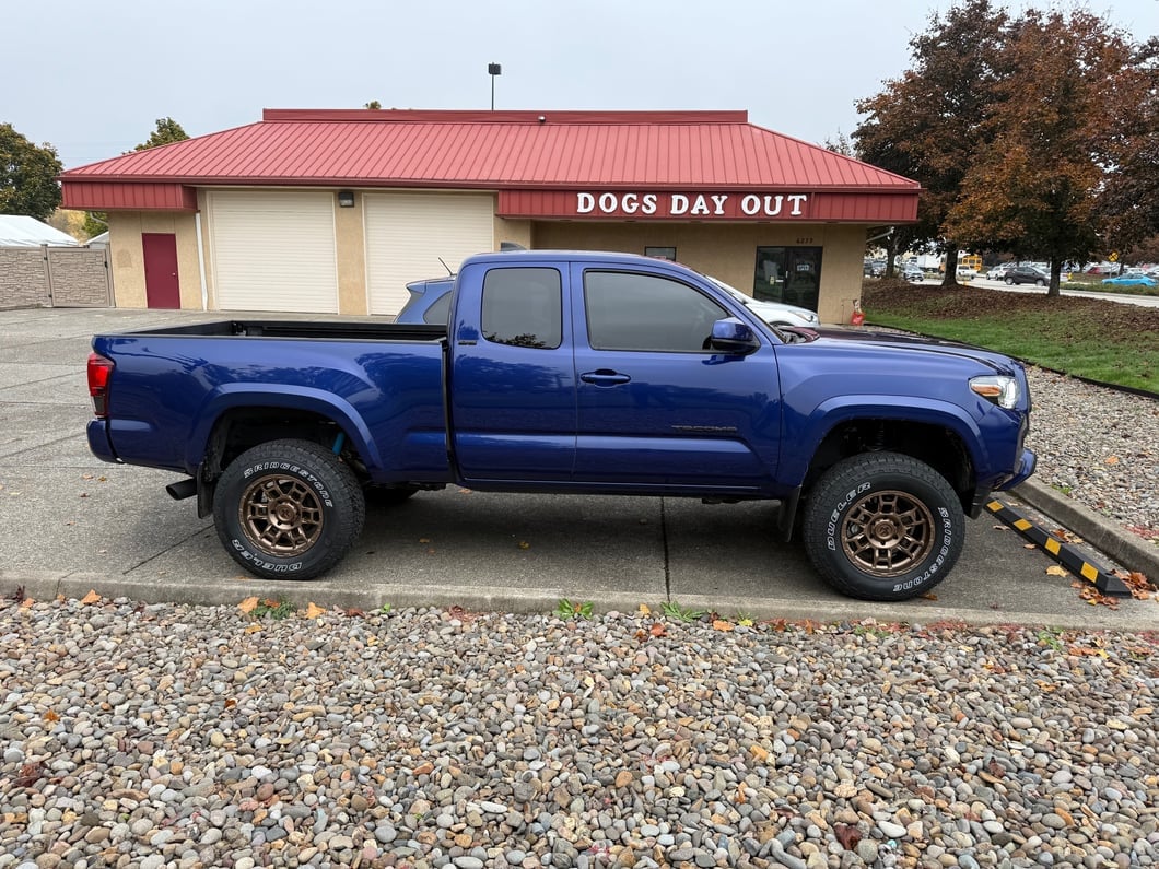 RedRock 2-Inch Suspension Lift Kit (05-23 6-Lug Tacoma)