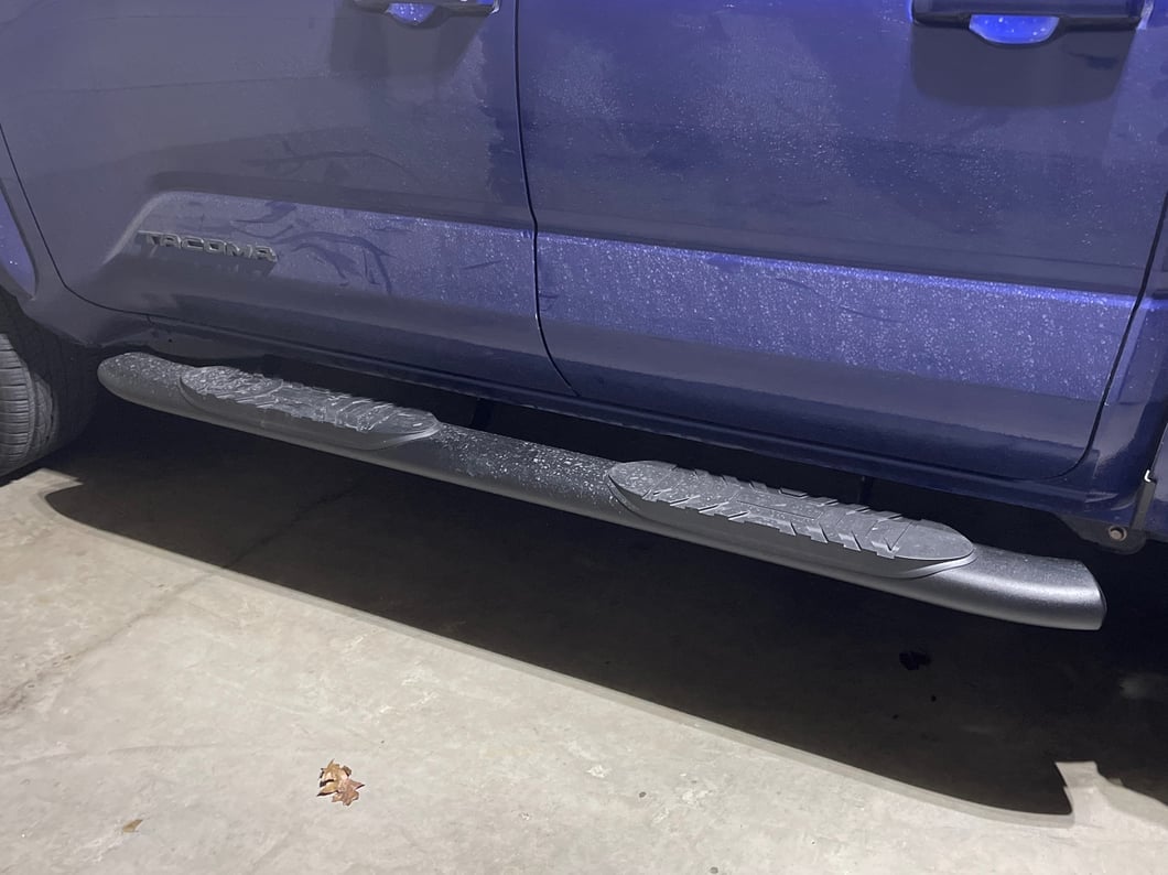 RedRock 5-Inch Oval Bent End Side Step Bars; Fine Texture Black (24-25 Tacoma Double Cab)