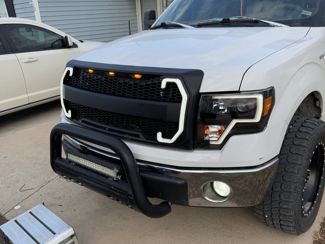 RedRock Baja Upper Replacement Grille with LED DRL and Turn Signal Function; Matte Black (09-14 F-150, Excluding Raptor)